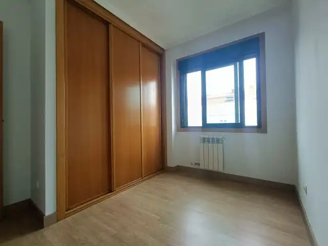 Bedroom of Flat for sale in Vigo   with Heating, Storage room and Balcony