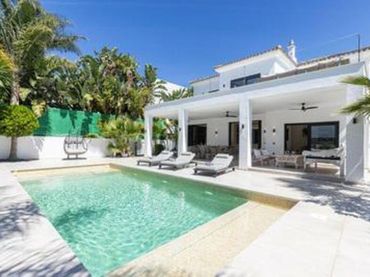 Haus mit Balkon zur Miete in Elviria - Cabopino