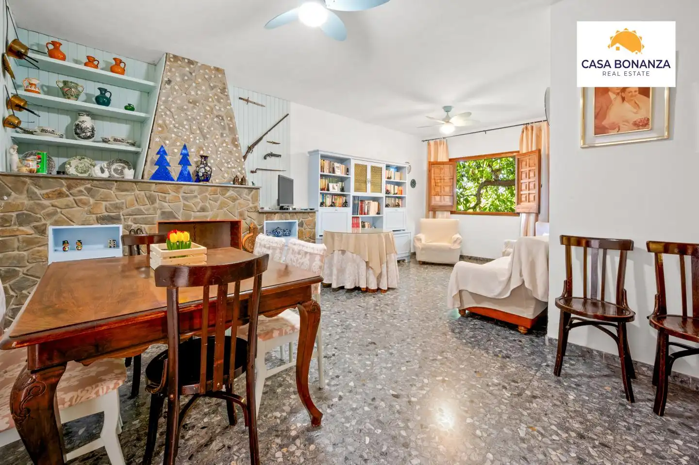 Living room of Houses for sale in Jete  with Private garden and Furnished