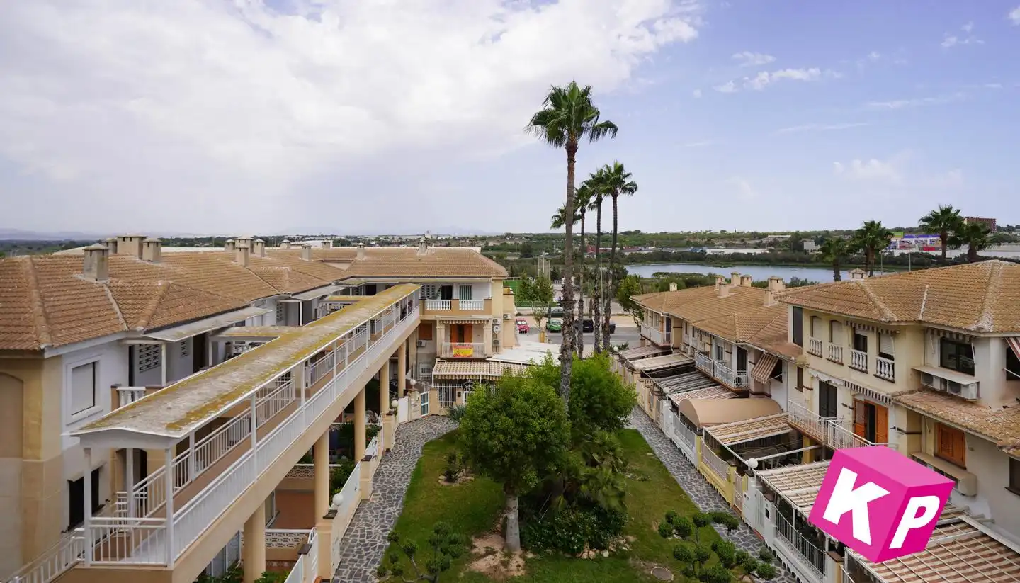 Vista exterior de Piso en venta en Santa Pola con Terraza y Amueblado