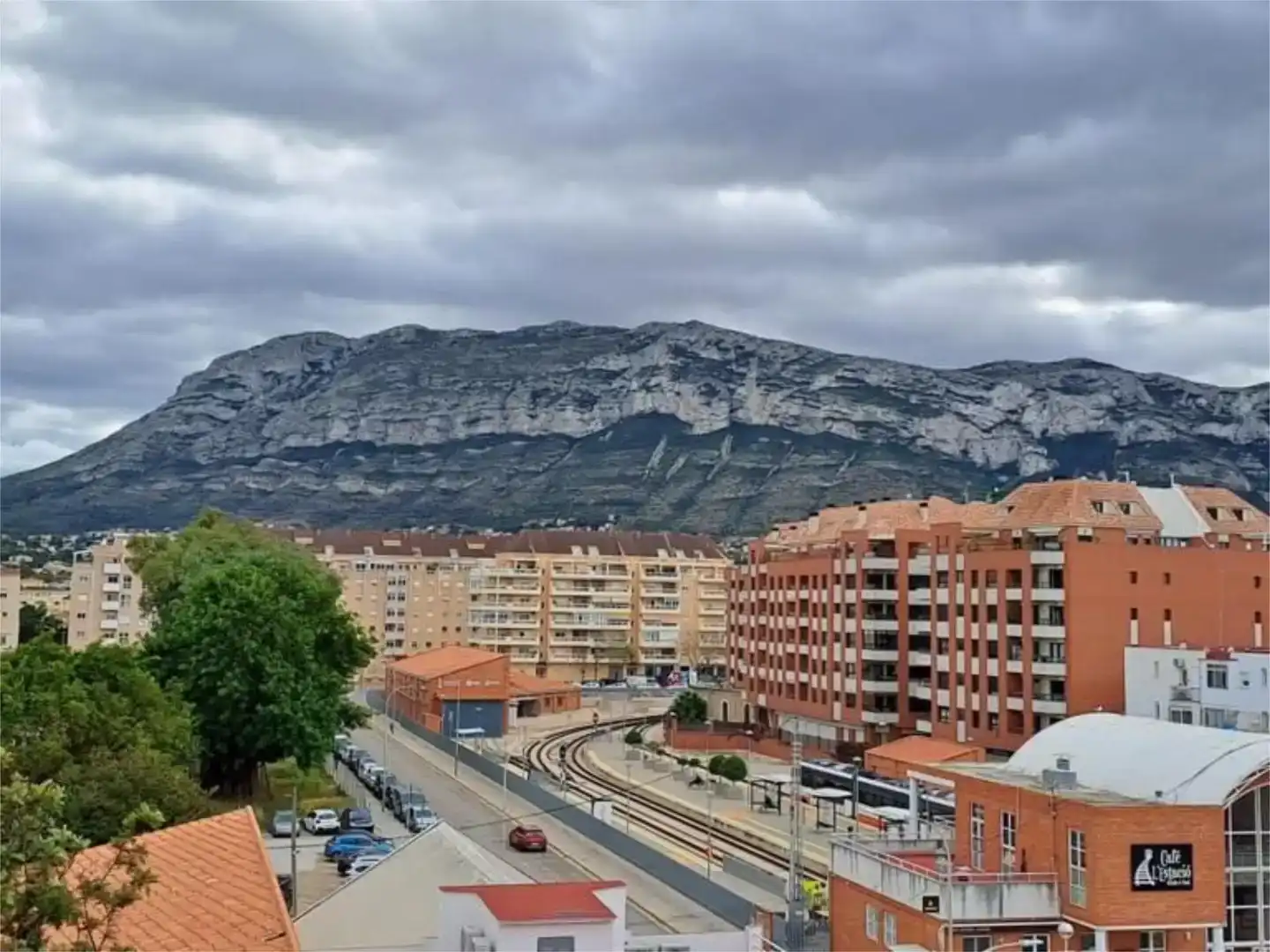Vista exterior de Piso en venta en Dénia con Aire acondicionado, Amueblado y Balcón