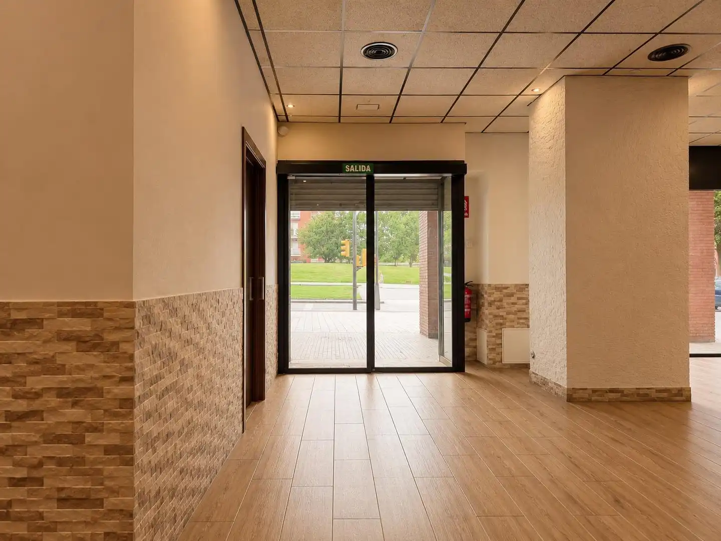 Gewerbefläche zum Verkauf in Avenida de Marià Fortuny 32, imagen 5