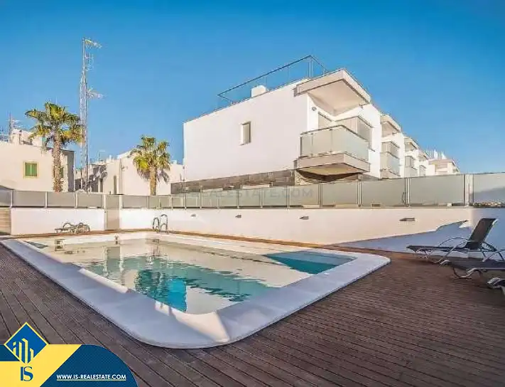 Chalet con piscina en venta en Guardamar Playa, imagen 18