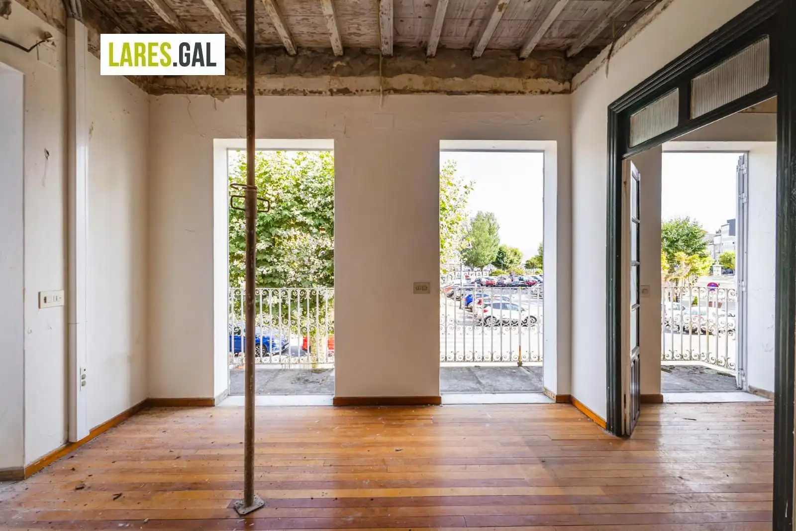 Terrassa de Casa o xalet en venda en Cangas  amb Terrassa i Traster
