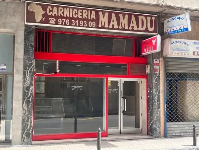 Locale commerciale in vendita a Calle de Las Navas de Tolosa 1