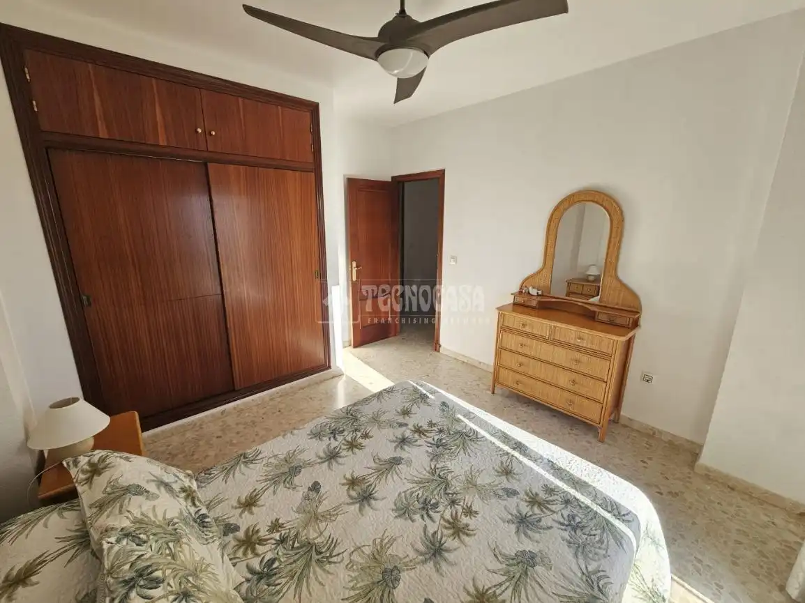 Habitación de Casa adosada de alquiler en Chipiona