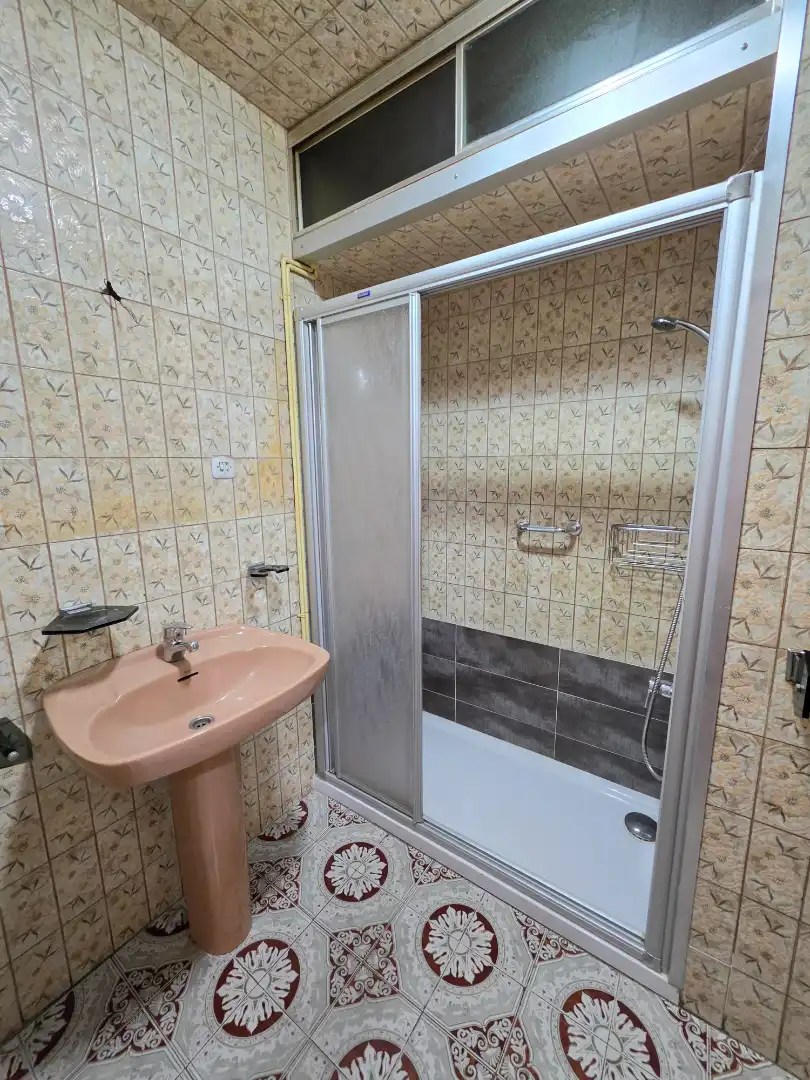 Badezimmer von Wohnung zum Verkauf in Tarragona mit Klimaanlage, Heizung und Terrasse