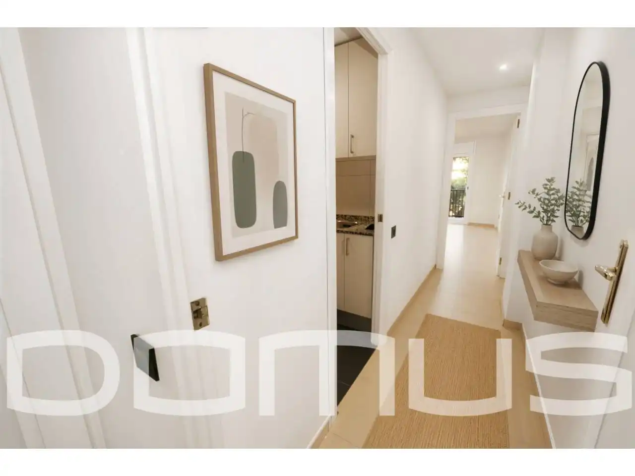 Piso con terraza en venta en Vinyets - Molí Vell, imagen 2