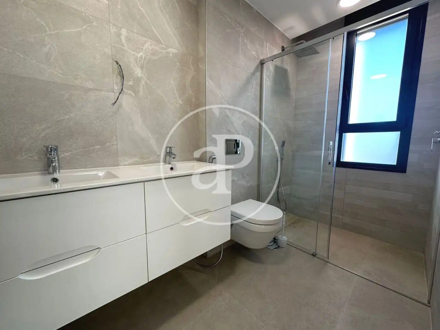 Baño de Dúplex en venta en Finestrat con Aire acondicionado, Calefacción y Jardín privado