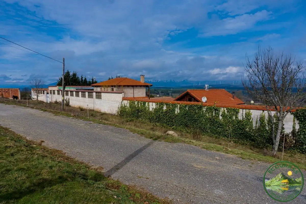 Casa o chalet en venta en Villagatón con Aire acondicionado, Calefacción y Jardín privado