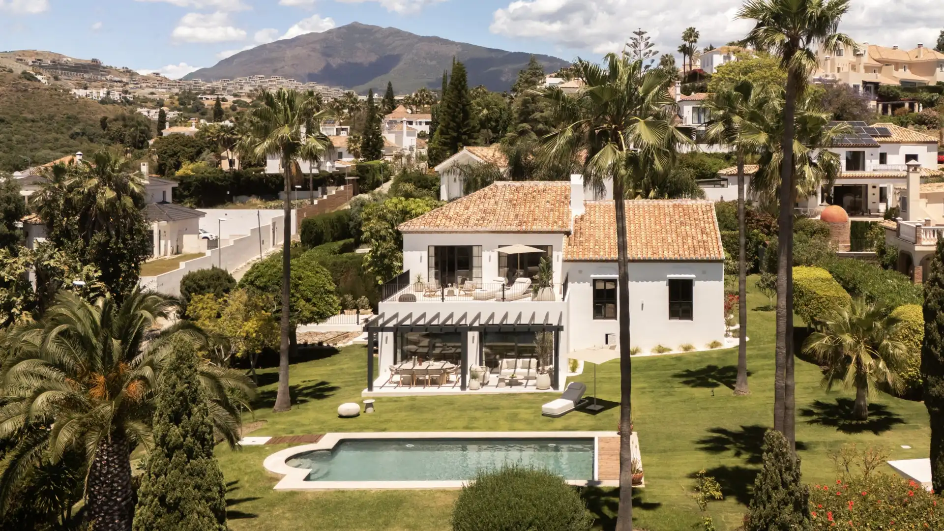 Casa amb piscina en venda a Benamara - Atalaya