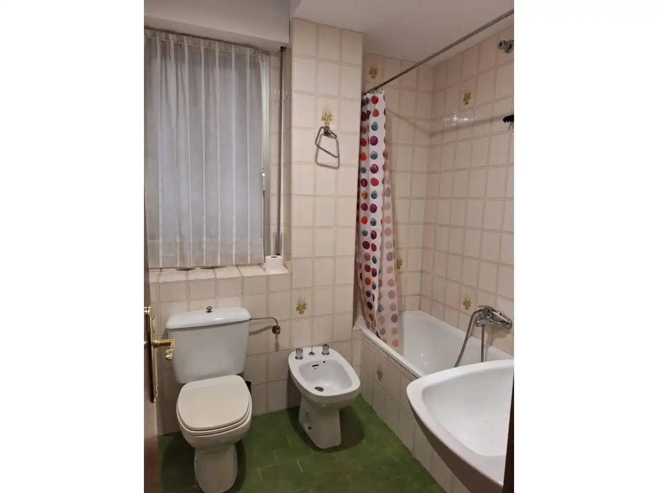 Baño de Apartamento en venta en Burgos con Calefacción, Parquet y Terraza