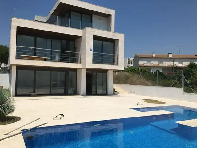 Exterior view of Houses for rent in El Vendrell  with Air Conditioner, Heating and Private garden