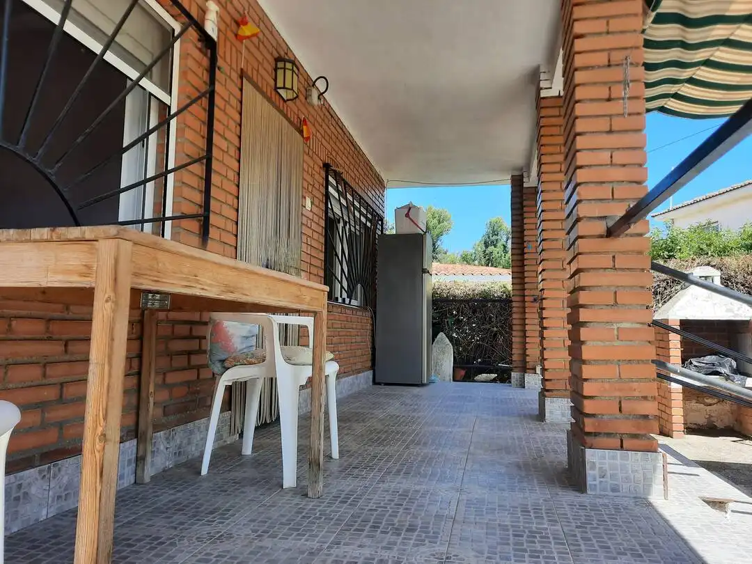Terraza de Casa o chalet en venta en Escalona con Calefacción, Jardín privado y Trastero