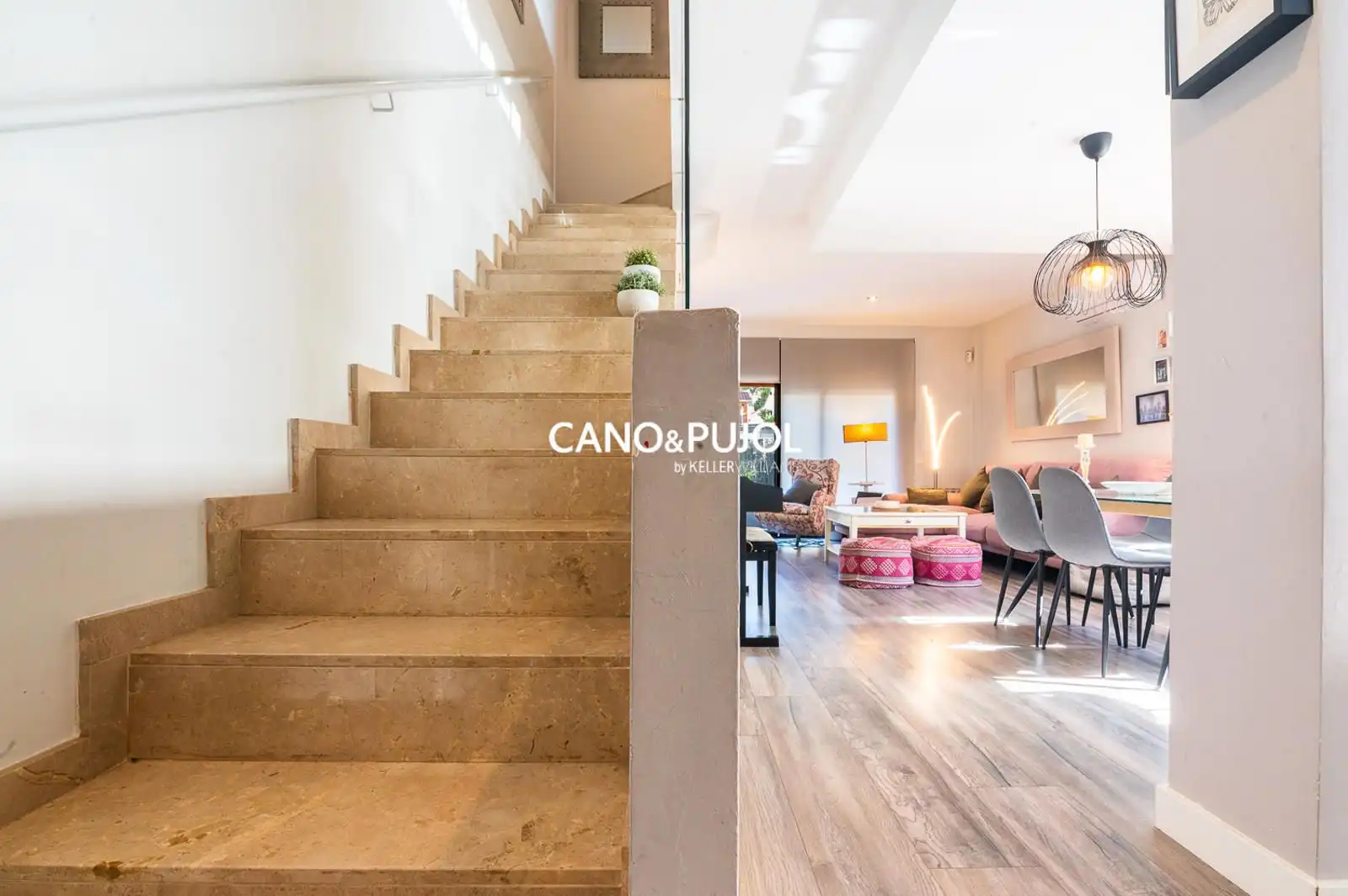 Sala de estar de Casa o chalet en venta en Terrassa con Aire acondicionado, Calefacción y Terraza