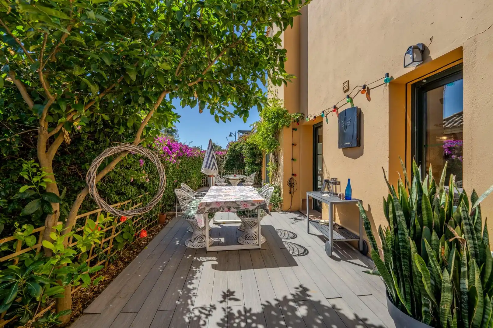 Terraza de Casa adosada en venta en Ayamonte con Aire acondicionado, Calefacción y Jardín privado
