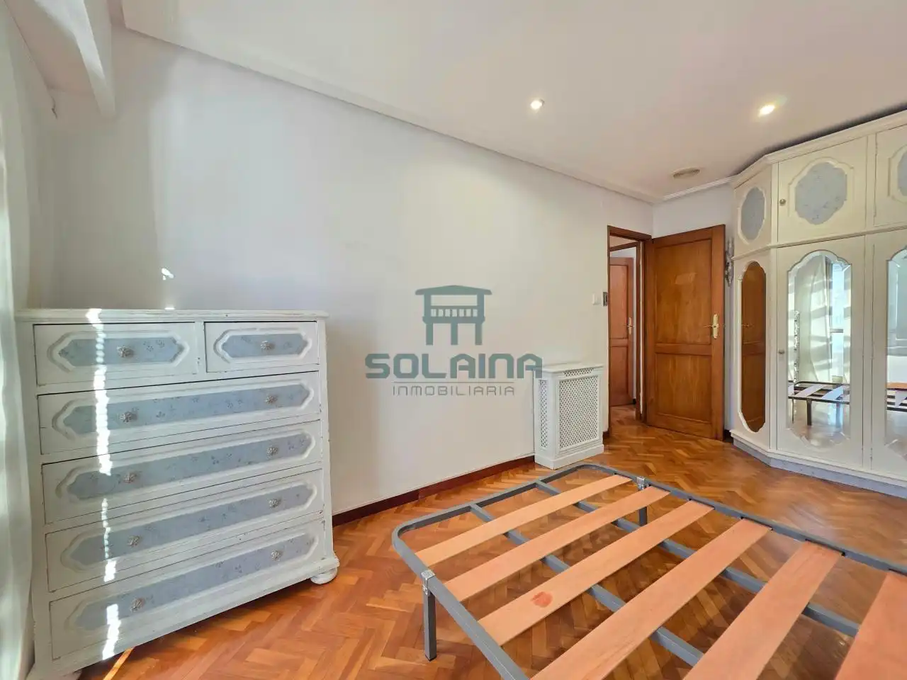 Piso en venta en Ourense Capital  con Aire acondicionado, Calefacción y Parquet