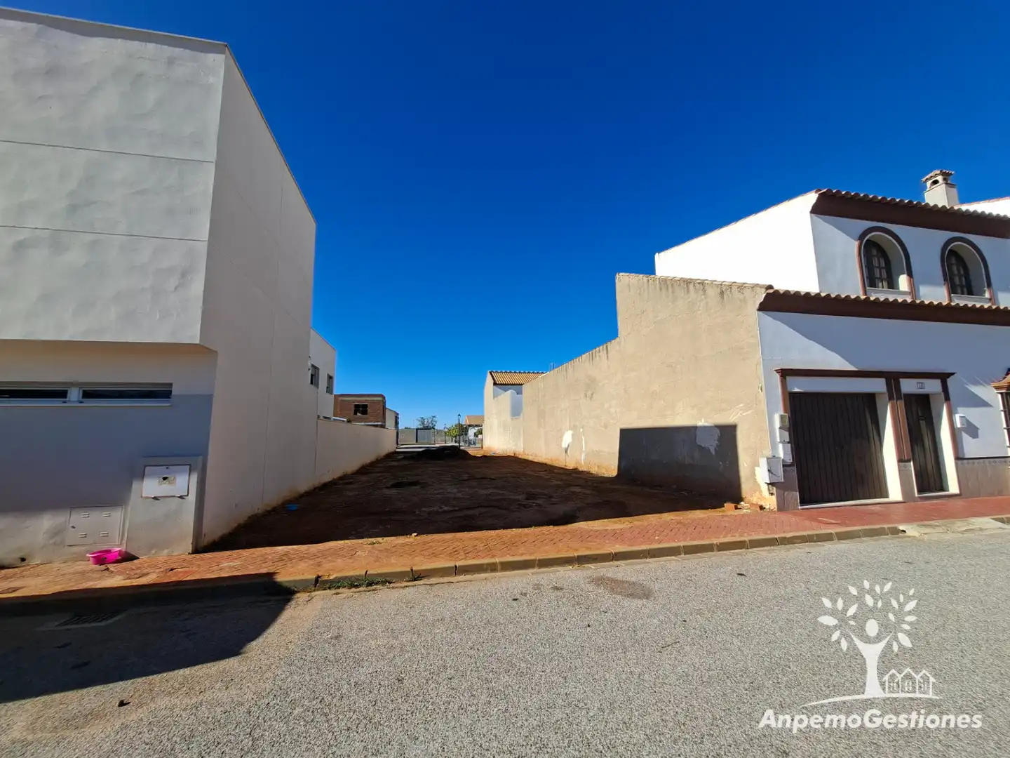 Residential land for sale in Calle Hermano Basilio 16