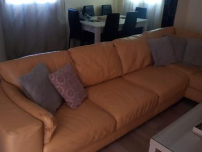 Sala d'estar de Casa o xalet en venda en El Viso de San Juan amb Aire condicionat, Calefacció i Jardí privat