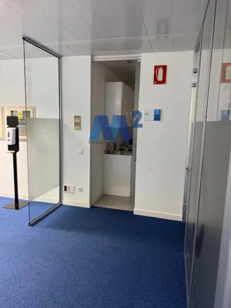 Oficina de alquiler en Anabel Segura, Arroyo de la Vega