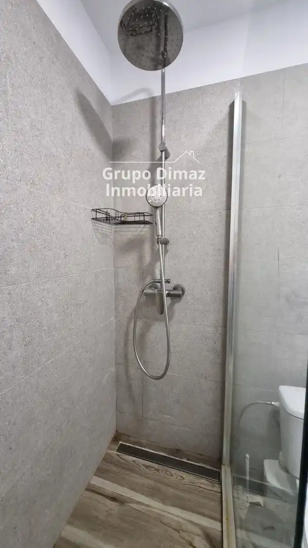 Badezimmer von Wohnung zum Verkauf in Pineda de Mar mit Klimaanlage, Heizung und Möbliert