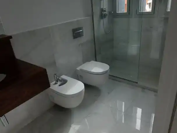 Bany de Casa o xalet en venda en  Madrid Capital amb Balcó