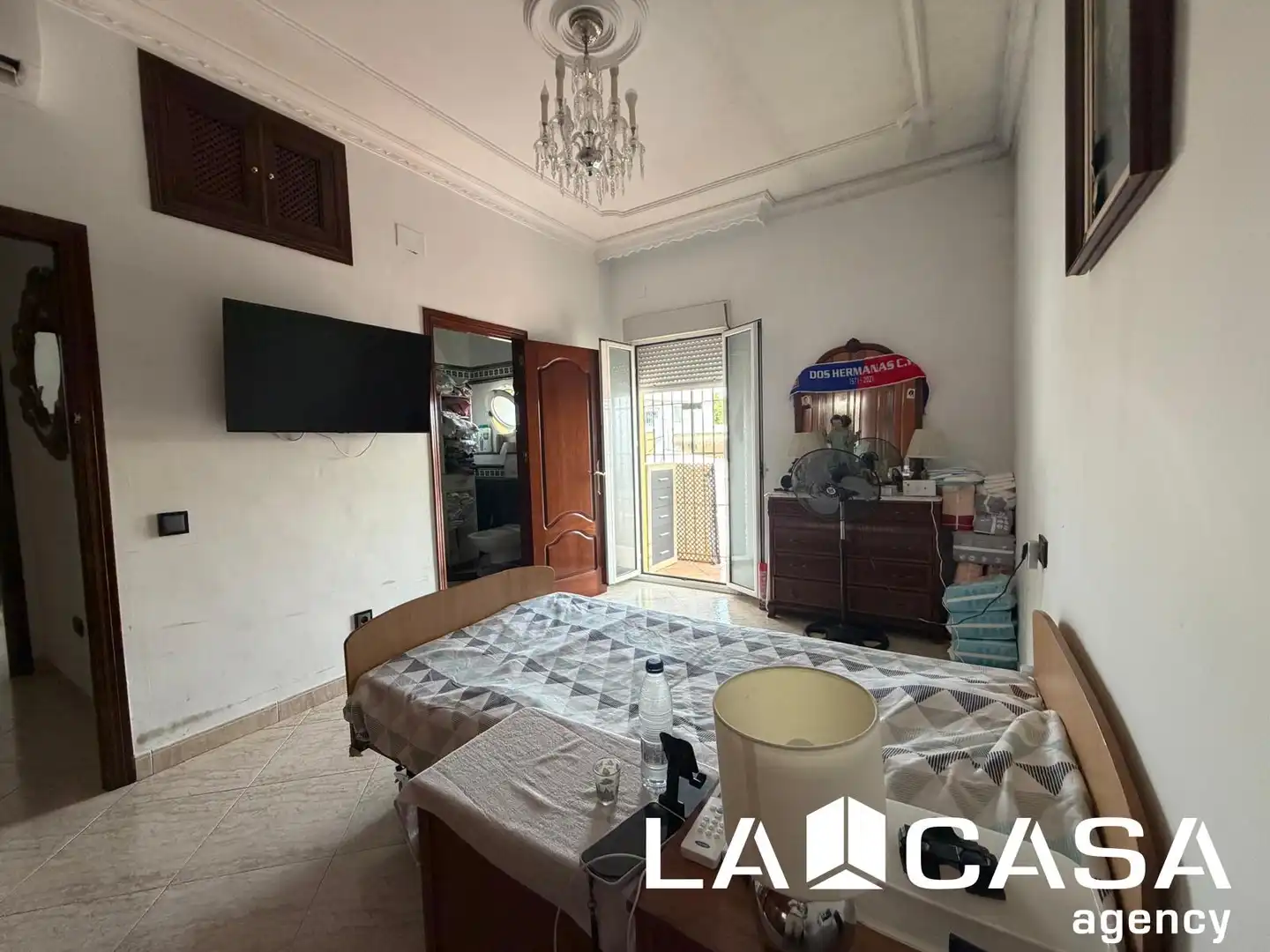 Sala d'estar de Casa o xalet en venda en Dos Hermanas amb Terrassa