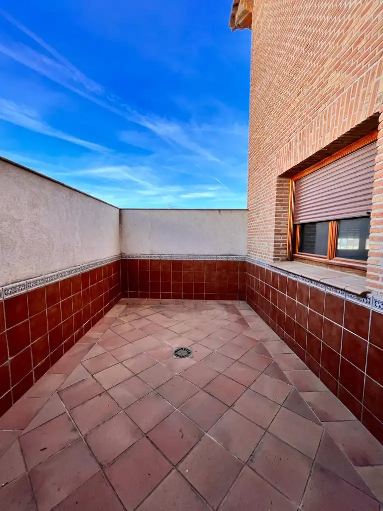 Terrassa de Casa o xalet en venda en Fuensalida amb Traster i Balcó
