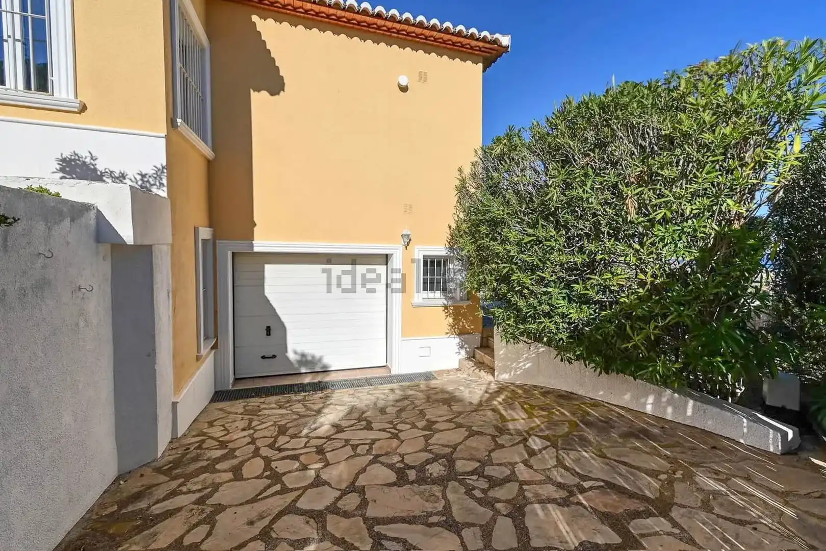 Exterior view of Houses for sale in Centro ciudad