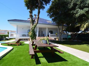 Villa avec piscine à vendre à Zona Carrefour - Urbanizaciones