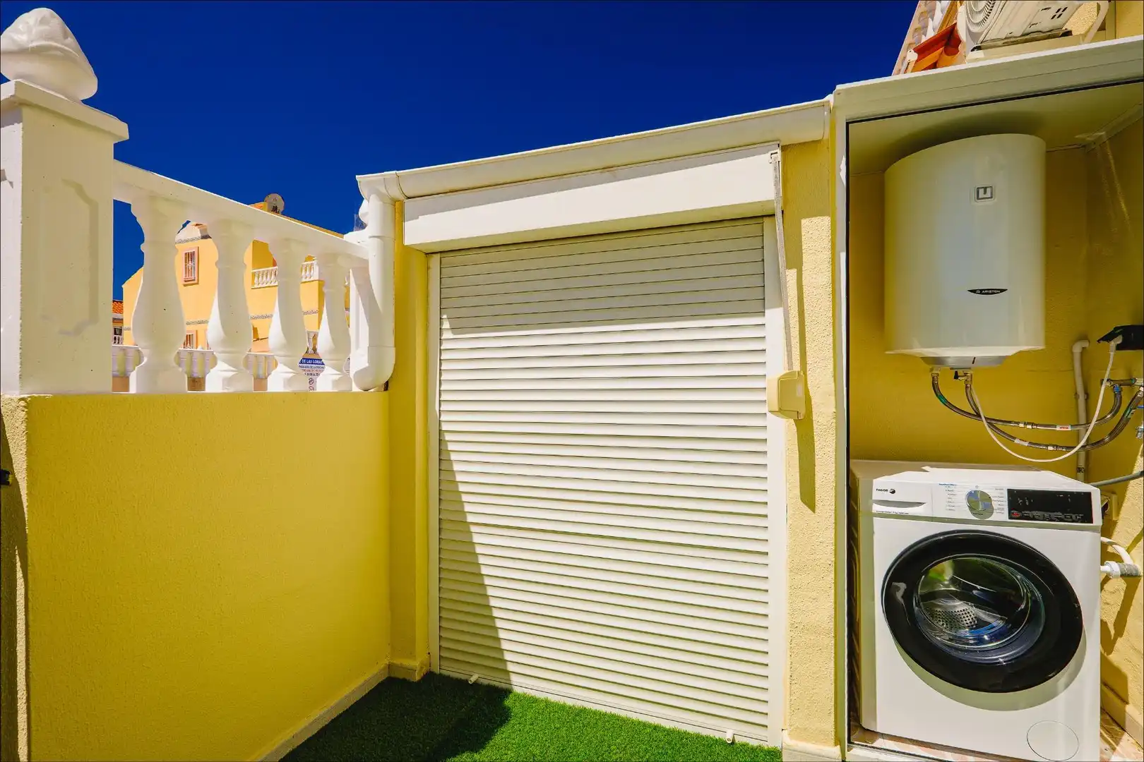 Terraza de Casa adosada en venta en Orihuela con Aire acondicionado, Calefacción y Jardín privado