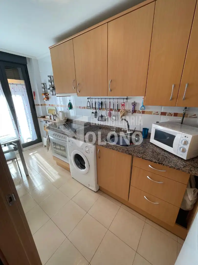 Cocina de Apartamento en venta en Castañares de Rioja con Calefacción, Parquet y Terraza