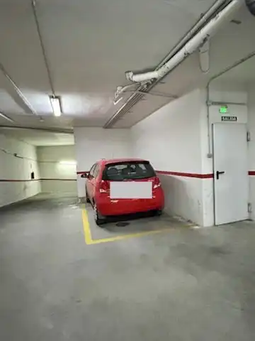 Parkplatz von Maisonette zum Verkauf in Valverde de la Virgen mit Klimaanlage und Heizung