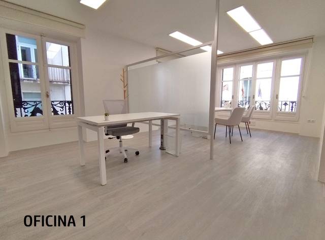 Oficina en Alquiler en Casco Antiguo - Sta. Cruz - Ayuntamiento