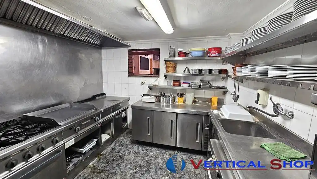 Business premises for sale in Atleta Antonio Amoros, imagen 5