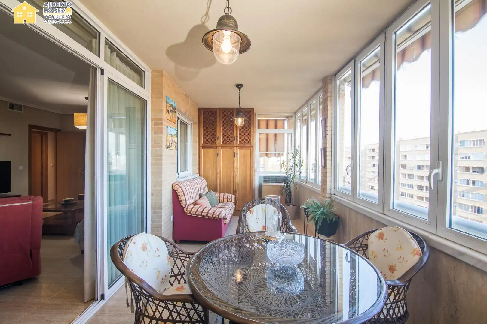 Terraza de Apartamento en venta en Alicante / Alacant con Aire acondicionado, Calefacción y Piscina comunitaria