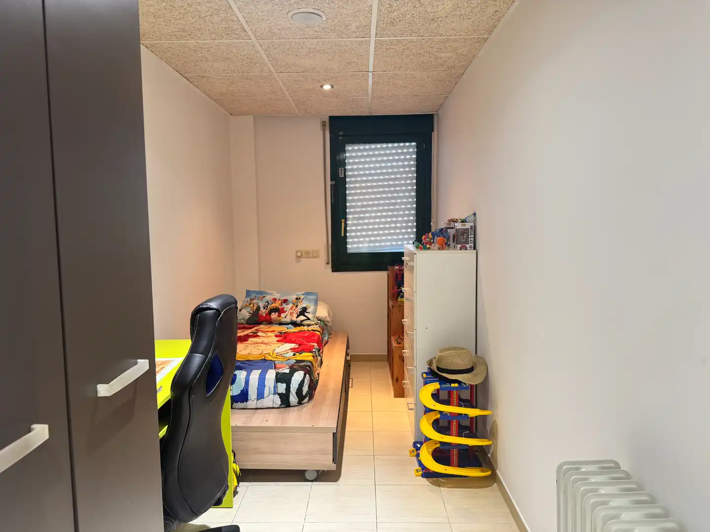 Wohnung zum Verkauf in Girona mit Klimaanlage, Heizung und Balkon