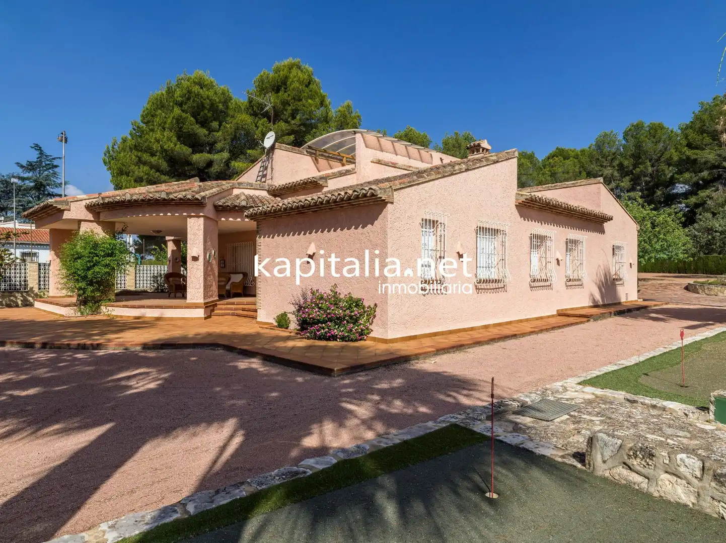 Vista exterior de Casa o xalet en venda en Ontinyent amb Calefacció, Jardí privat i Traster