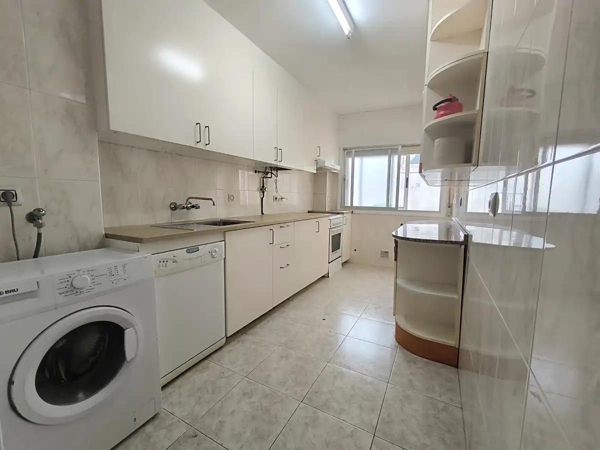 Cocina de Piso en venta en Vilagarcía de Arousa con Calefacción, Horno y Lavadora