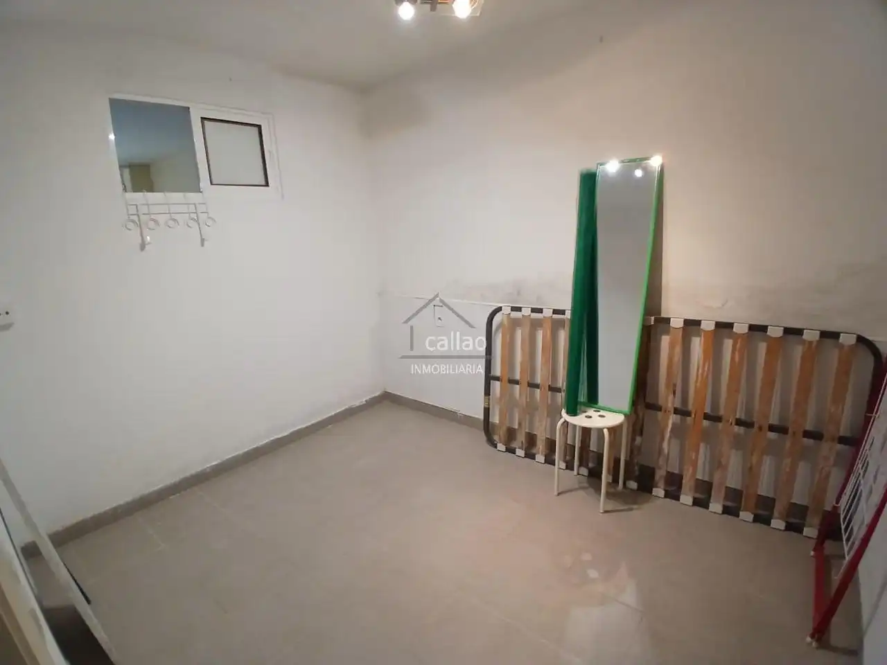 Casa adosada en venda en Narón amb Jardí privat, Traster i Moblat