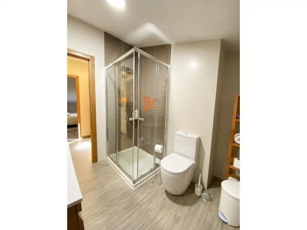 Bany de Casa o xalet en venda en Porto do Son amb Aire condicionat, Terrassa i Rentadora