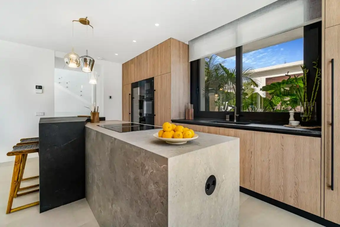 Kitchen of Houses for sale in Marbella  with Air Conditioner, Heating and Private garden