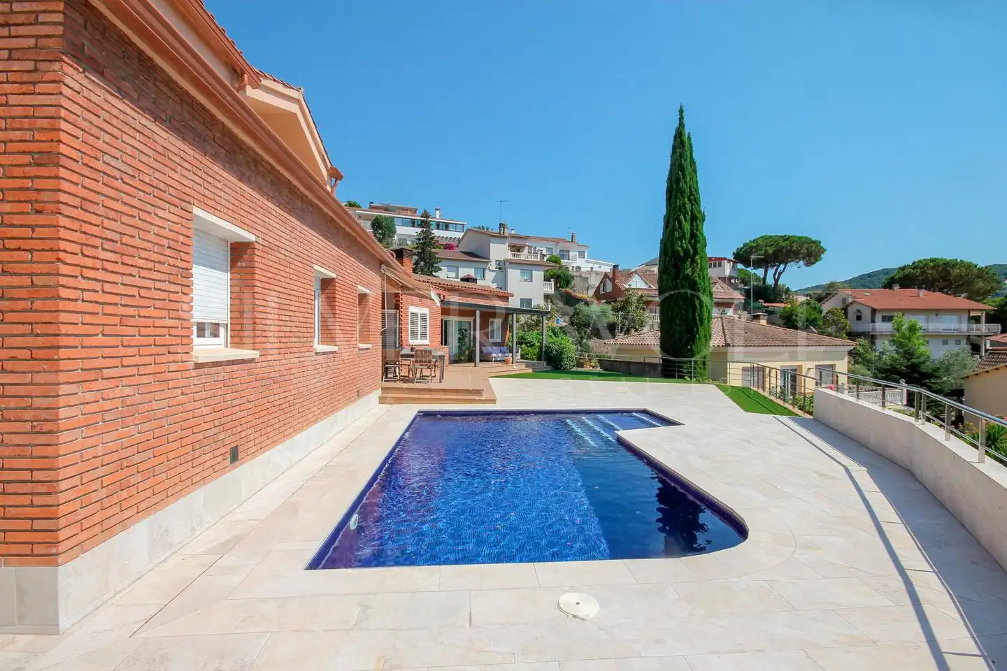 House with pool for sale in calle Santa Fe, imagen 2
