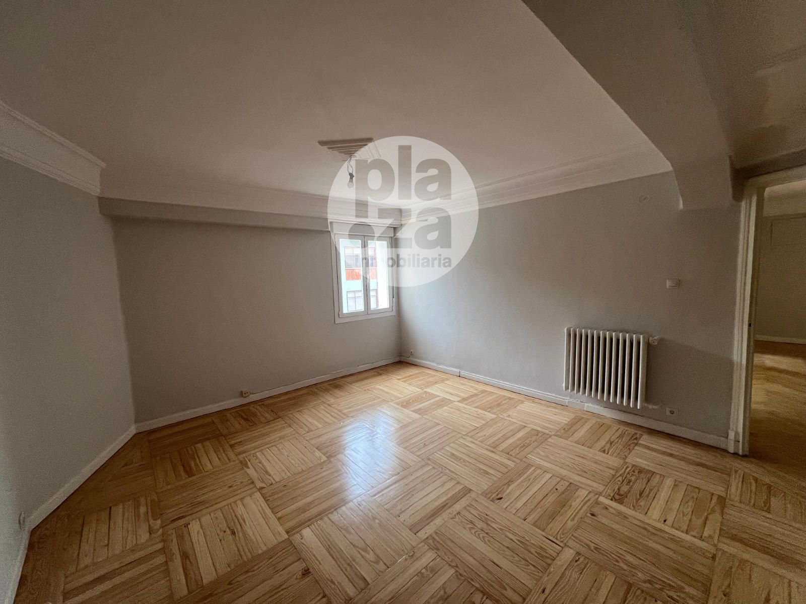 Habitación de Piso de alquiler en Burgos Capital con Calefacción y Trastero