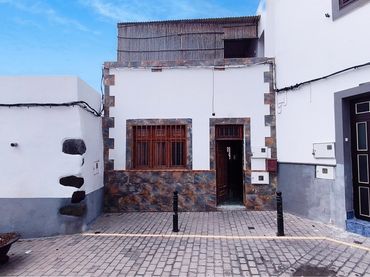 Casa a schiera con balcone in vendita a Calle San Juan