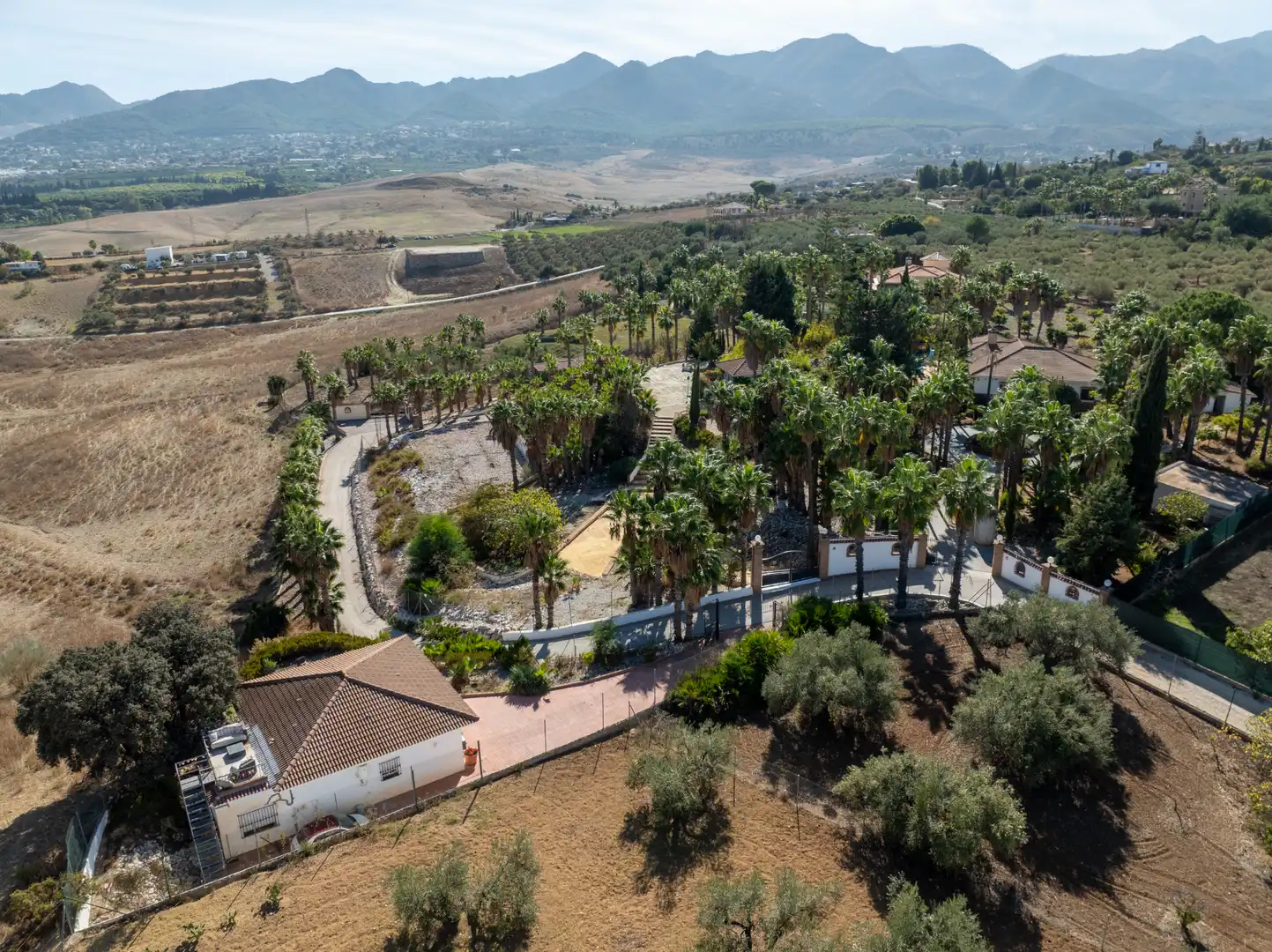 Casa o chalet en venta en Alhaurín de la Torre con Aire acondicionado, Calefacción y Jardín privado