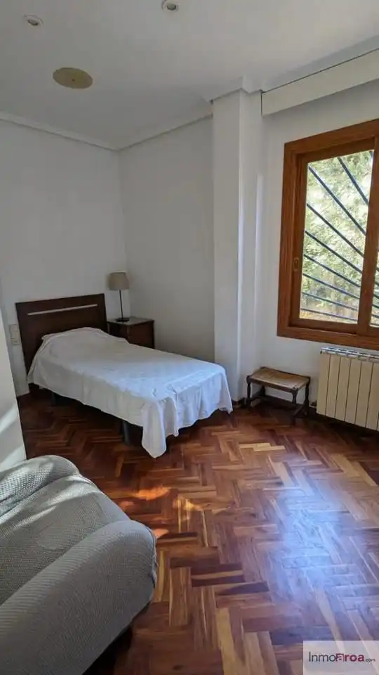 Schlafzimmer von Haus oder Chalet zur Miete in Riba-roja de Túria mit Klimaanlage, Heizung und Privatgarten