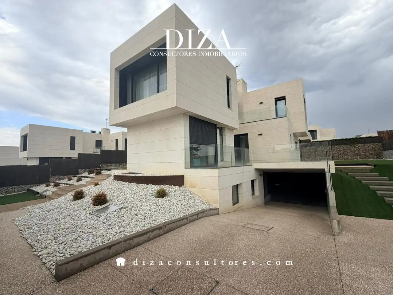 Exterior view of Houses for rent in Majadahonda  with Air Conditioner, Heating and Private garden
