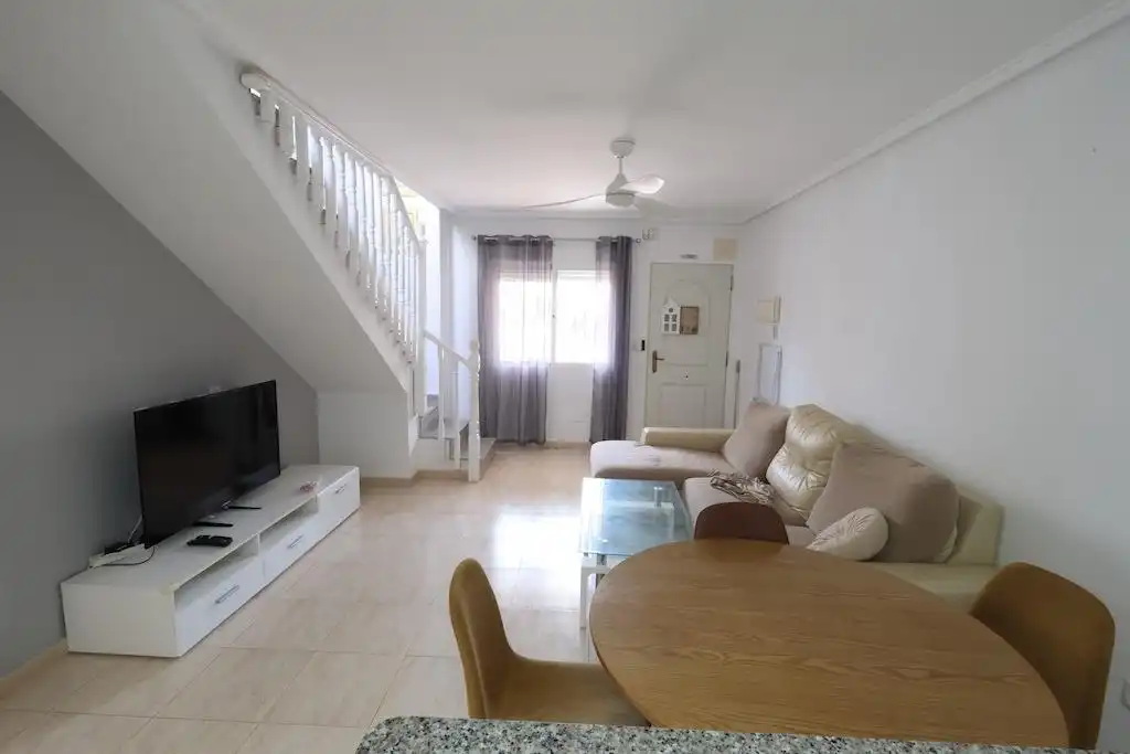 Maison mitoyenne avec piscine à louer à Calle ESTRAGON, imagen 13