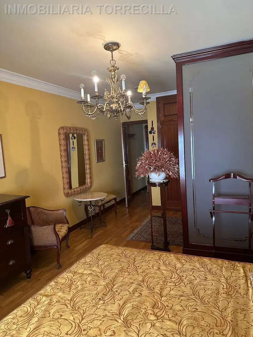 Wohnung zur Miete in Valladolid mit Parkett, Möbliert und Balkon